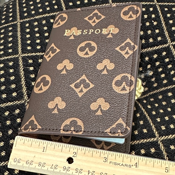 Brown Patterned Passport Holder - Picture 6 of 7